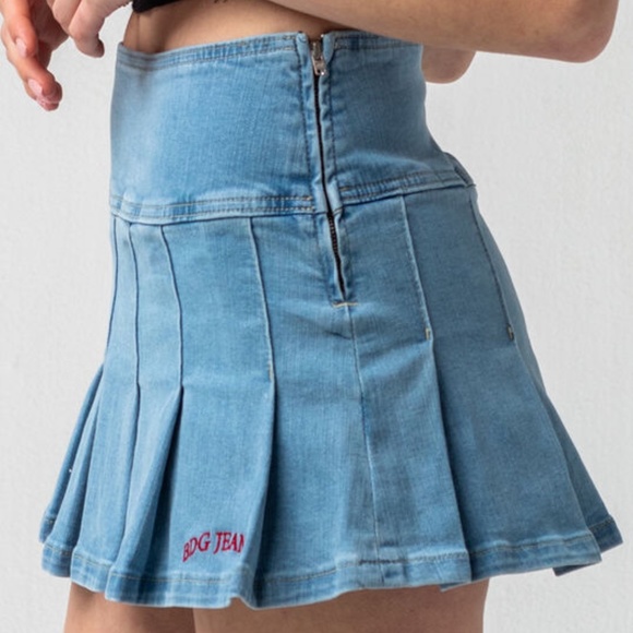 Urban Outfitters Dresses & Skirts - BDG Urban Outfitters Kilt Vintage Denim Mini Skirt Light Wash Size Medium